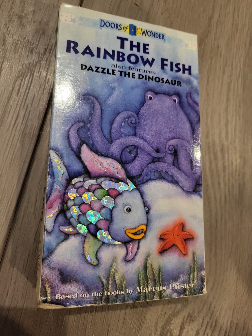 Vintage Rainbow Fish Dazzle the Dinosaur VHS 1997